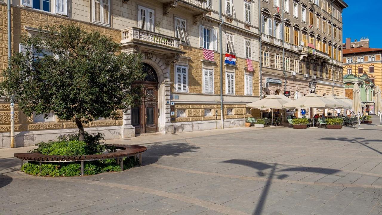 Apartments Art Teatro Rijeka Extérieur photo